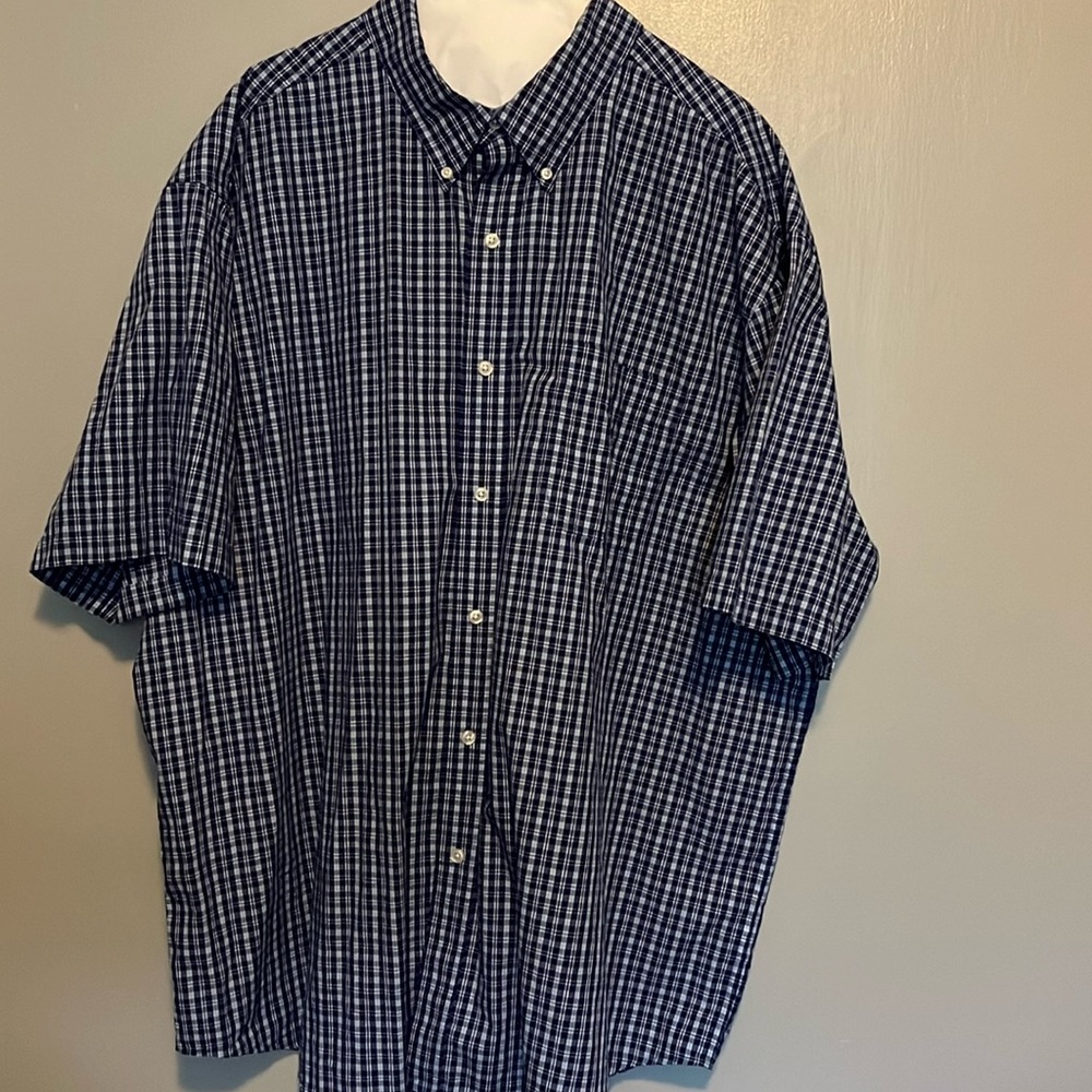 CHAPS 3X-4X (see measurements in photos) men’s shirt, only worn once.